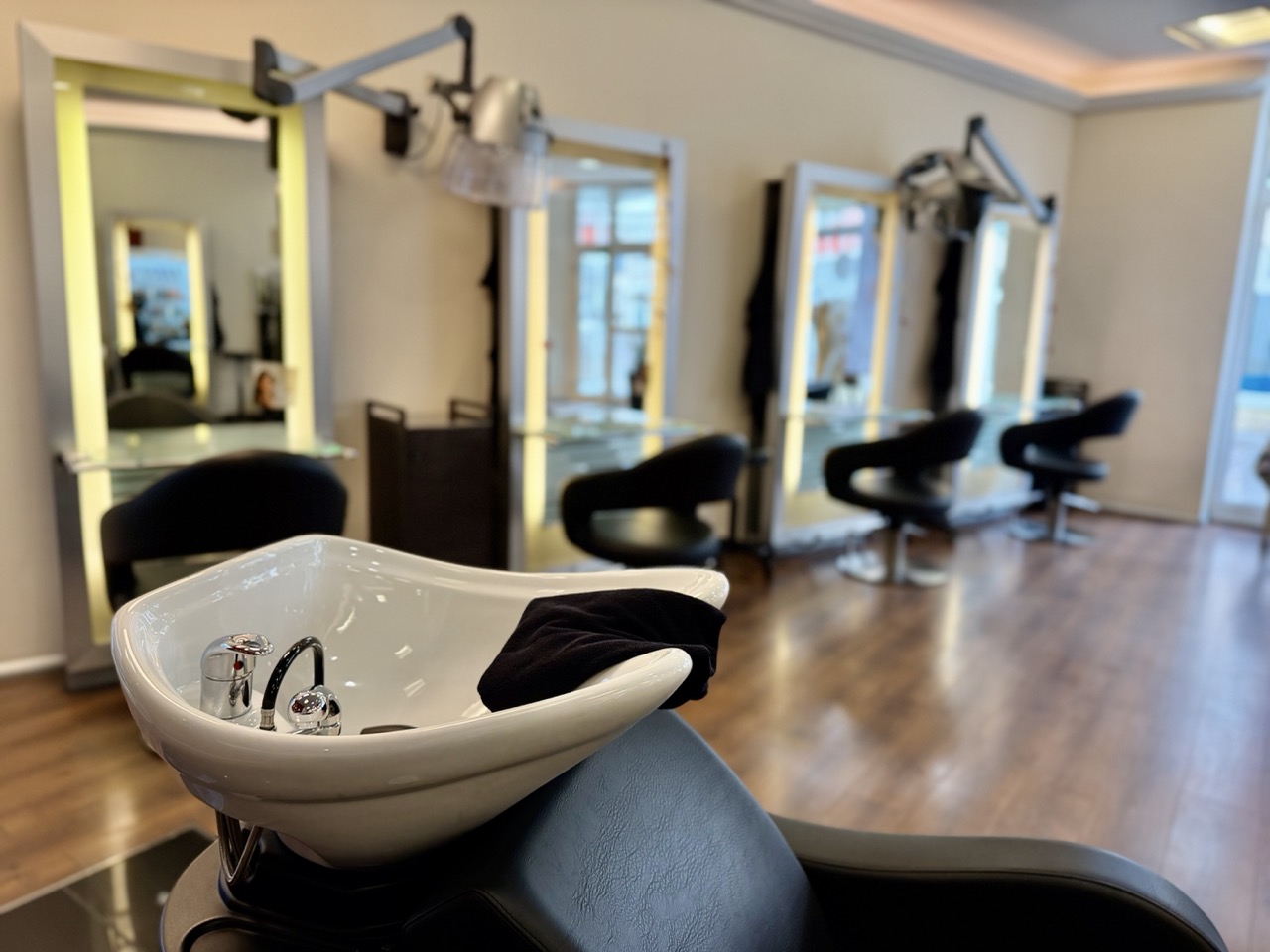 Salon Kopfsache – Waschbecken